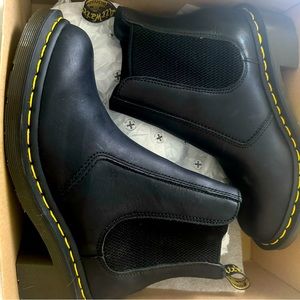 NEW Dr Marten Chelsea Boot